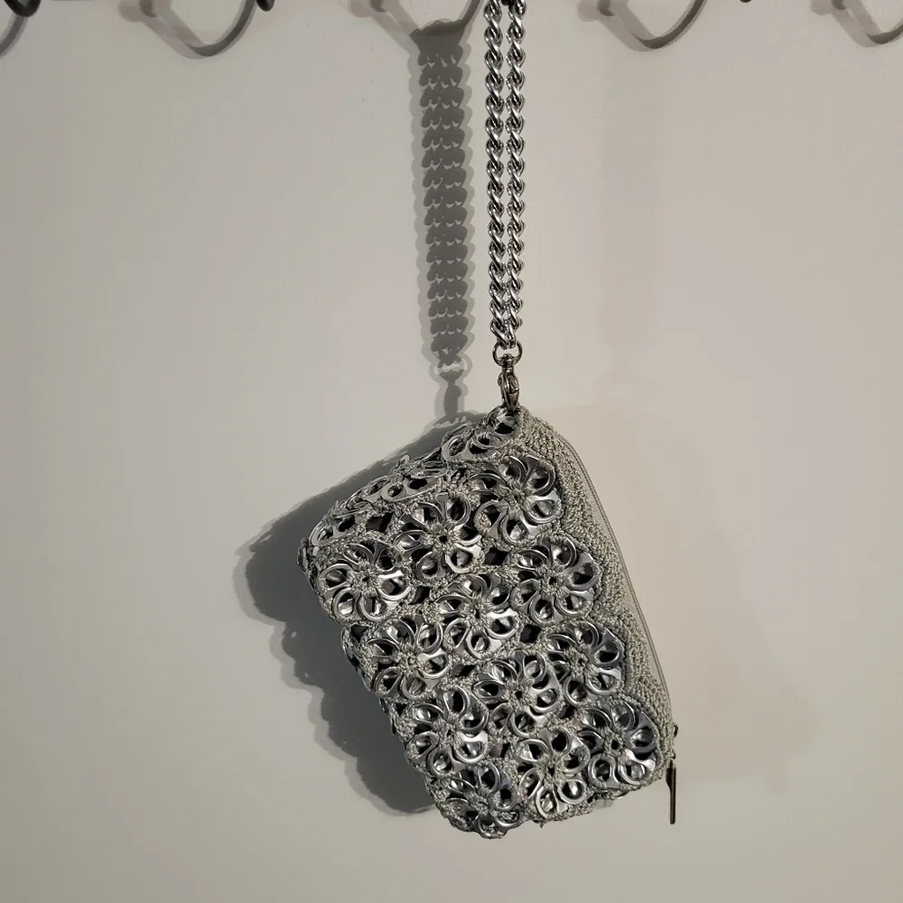 HANDMADE WALLESKA SODA TAB CLUTCH WRISTLET